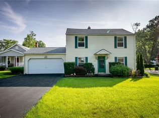 956 Lloyd Rd, Wickliffe, OH 44092