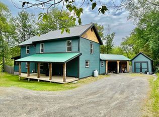 518 Centerville Rd, Hyde Park, VT 05655