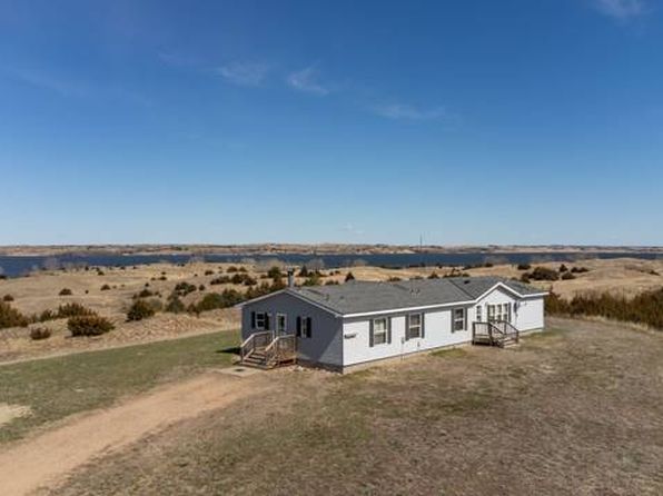 46086 S Lake Rd, Burwell, NE 68823