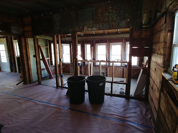 4th image of 1015 West St