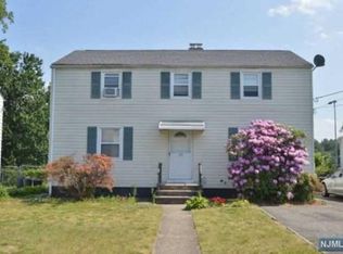 142 18th Ave FLOOR 2, Elmwood Park, NJ 07407