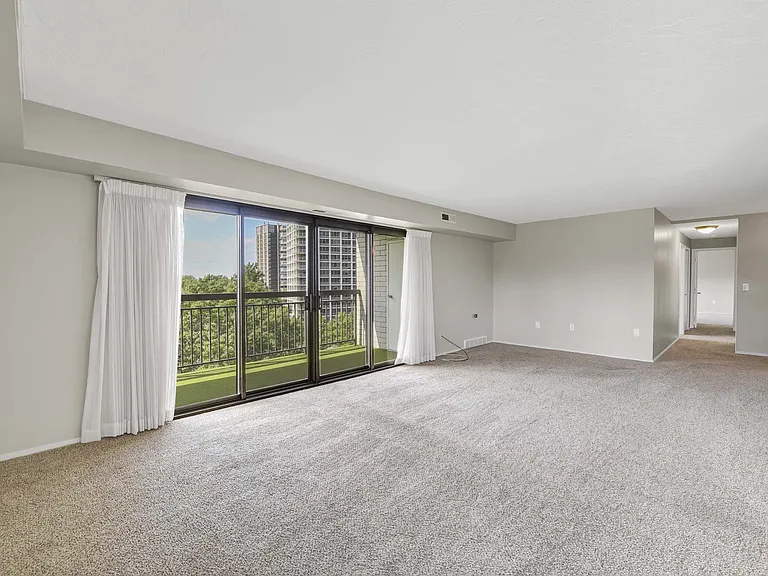 12550 Lake Ave #706 — Photo 12