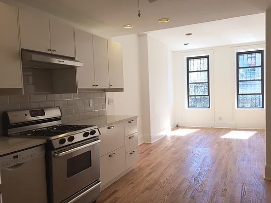 Rented by Brown Harris Stevens | media 29