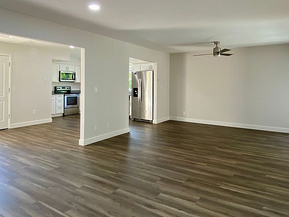 3rd image of 1210 Halford Ave APT 1