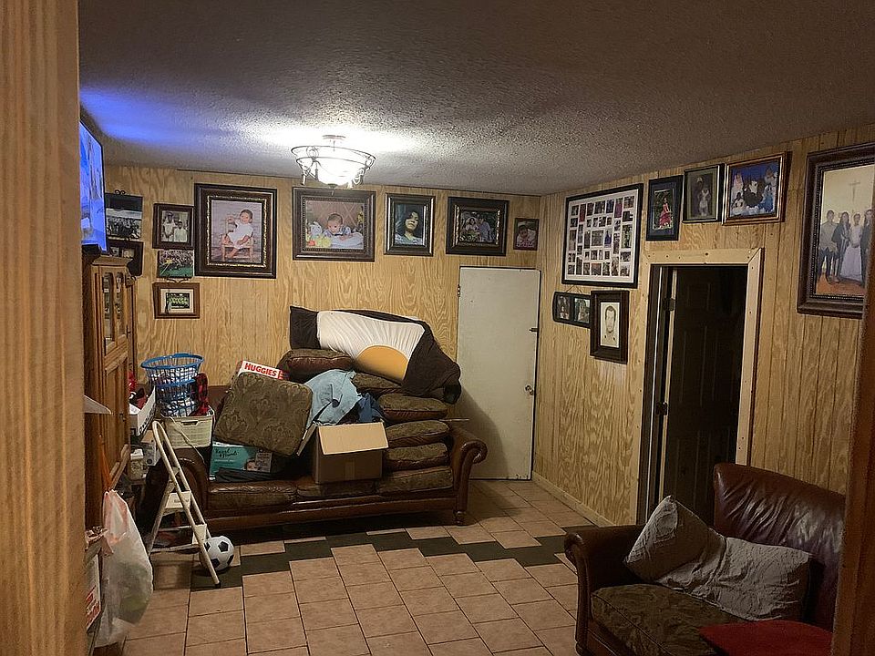 2nd image of 10118 Four Oaks Cir