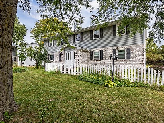 2nd image of 2621 Smithfield Dr #3