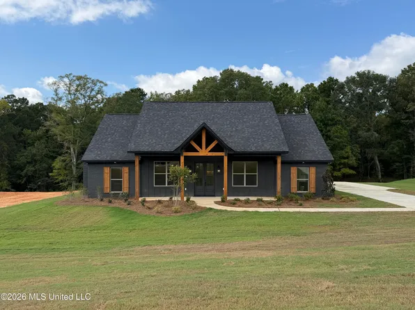 934 Mullican Rd, Florence, MS 39073