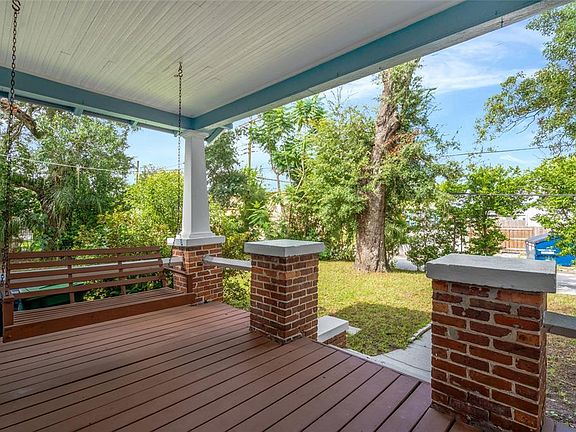 3rd image of 4109 N SUWANEE AVENUE