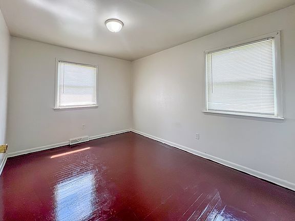 4th image of 1811 Owens Ct