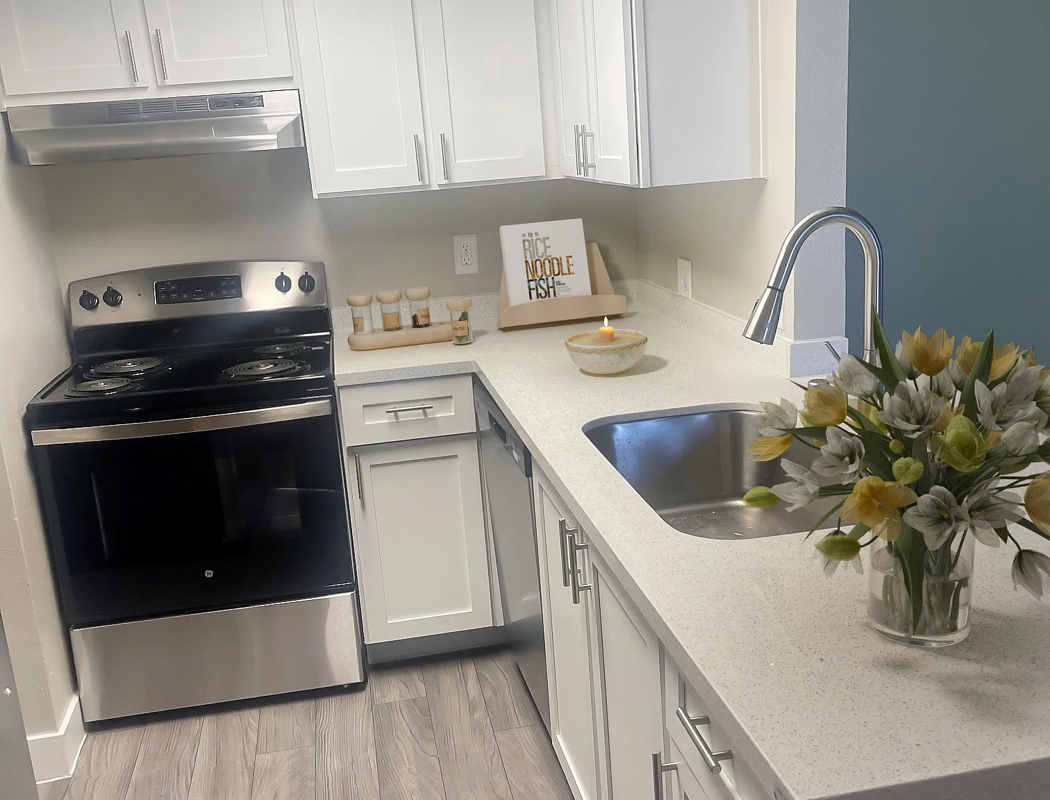 Villa Del Rio Apartments — Photo 2