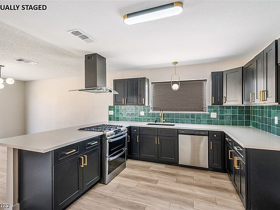 2nd image of 212 Steeler Dr