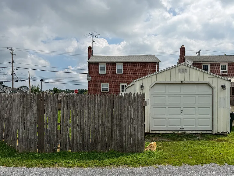 430 Brimmer Ave — Photo 28