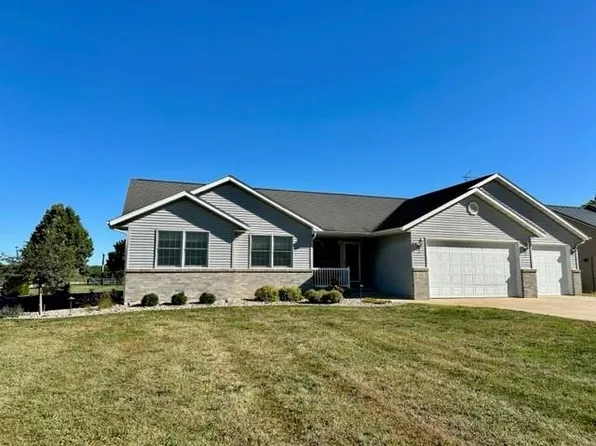 636 W Hudson St, Mazomanie, WI 53560