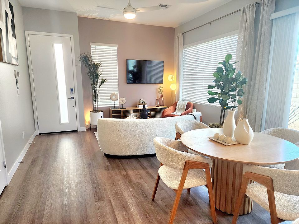 Modern Living Room | Apartment Homes in Prescott Valley, AZ | The Flats at Jasper