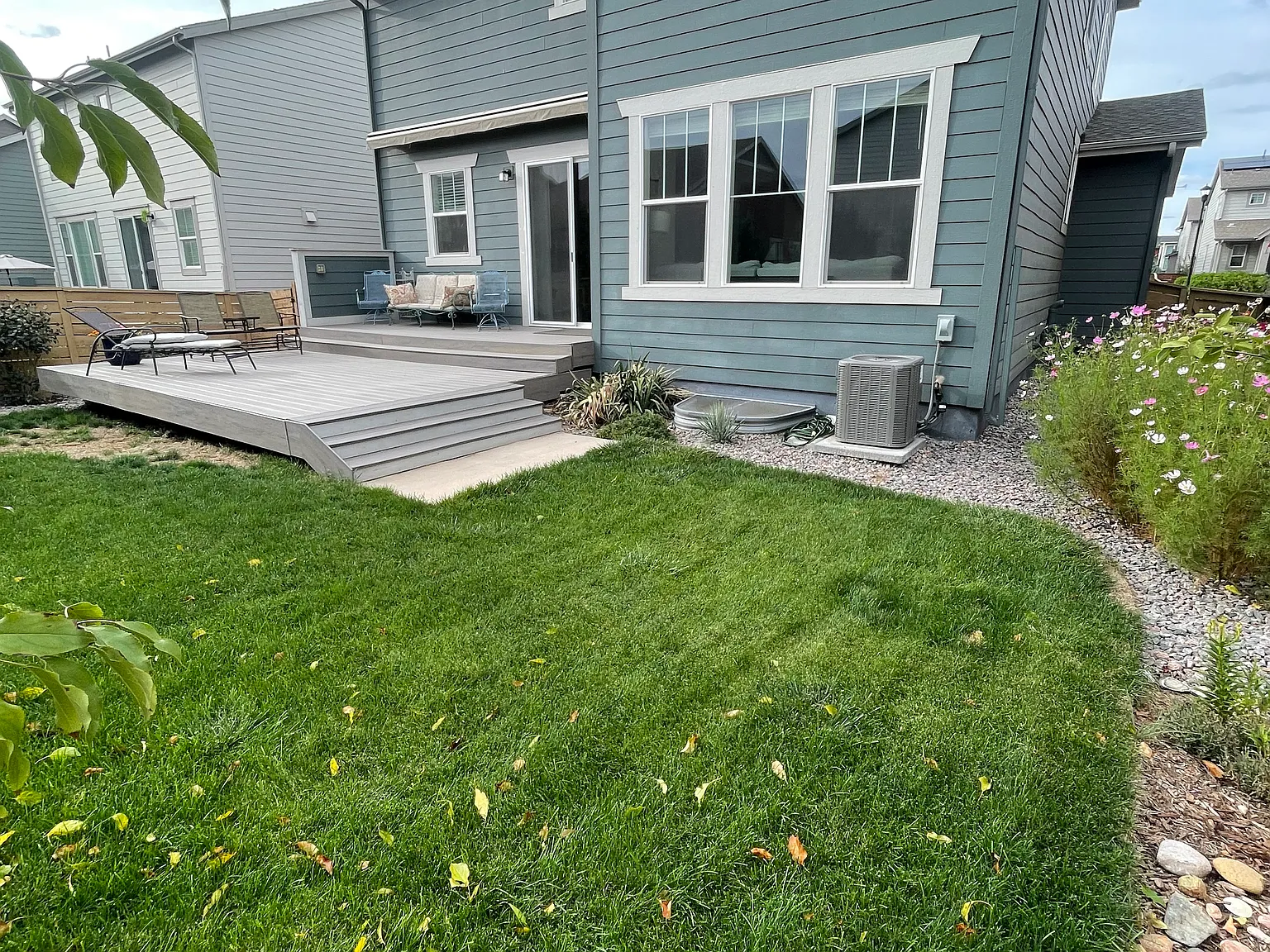4 bed, 2.5 bath, 4975 sqft, $3,100 — Photo 3