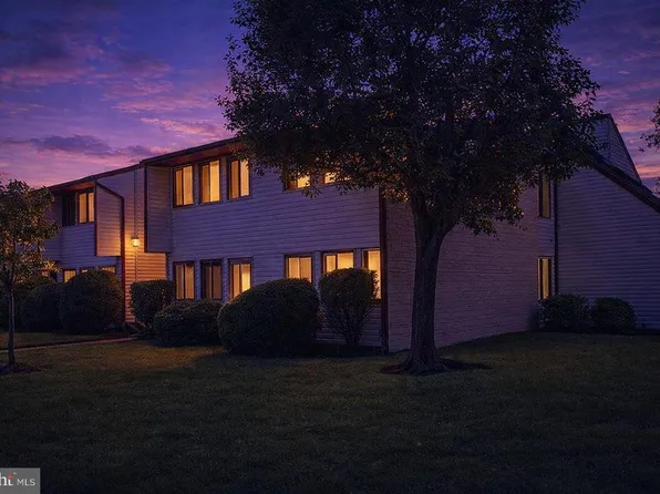 4 Avon Dr Unit F, Hightstown, NJ 08520