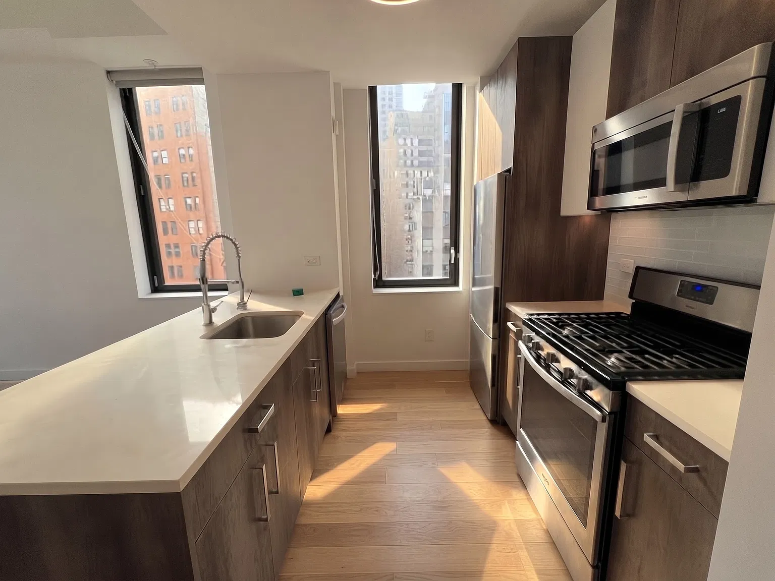 29 Cliff Street — Photo 3
