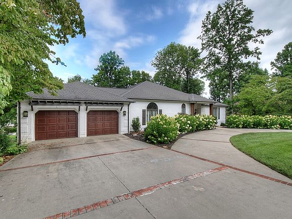 4th image of 212 Shadowood Dr