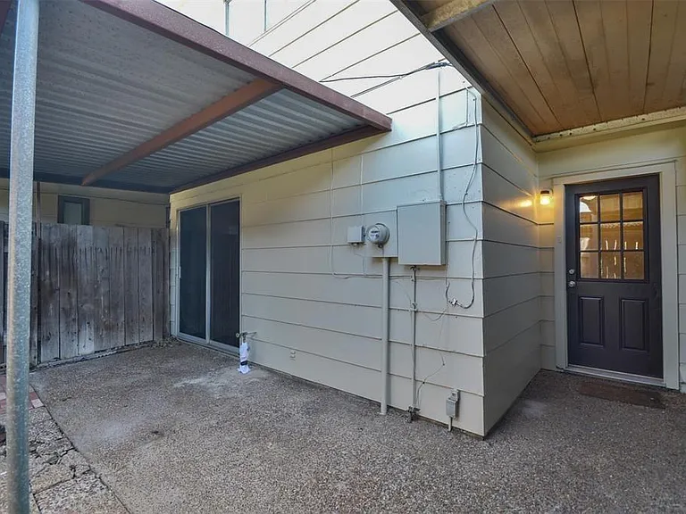1326 Town Cir #1 — Photo 22