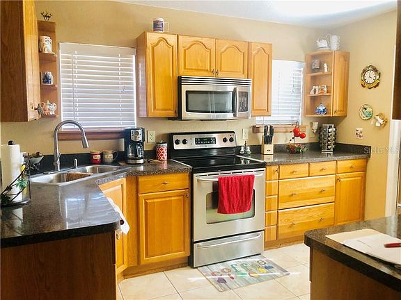2nd image of 824 Whisper Lake Ct