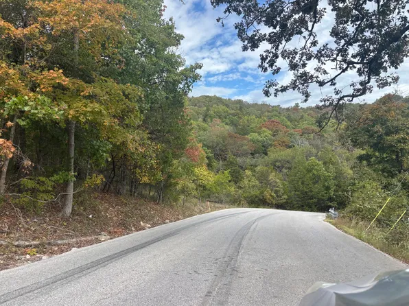 000 Lakeshore Drive, Kimberling City, MO 65686