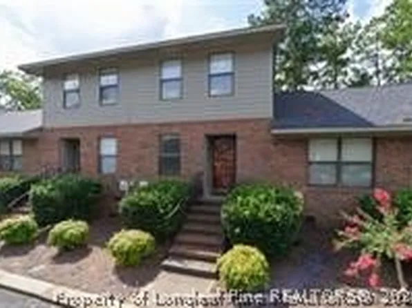 135 Villa Dr, Fayetteville, NC