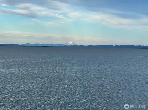 781 Mariner Court SE, Ocean Shores, WA 98569