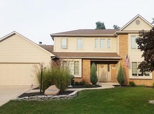 1701 Stonemore Dr, Defiance, OH
