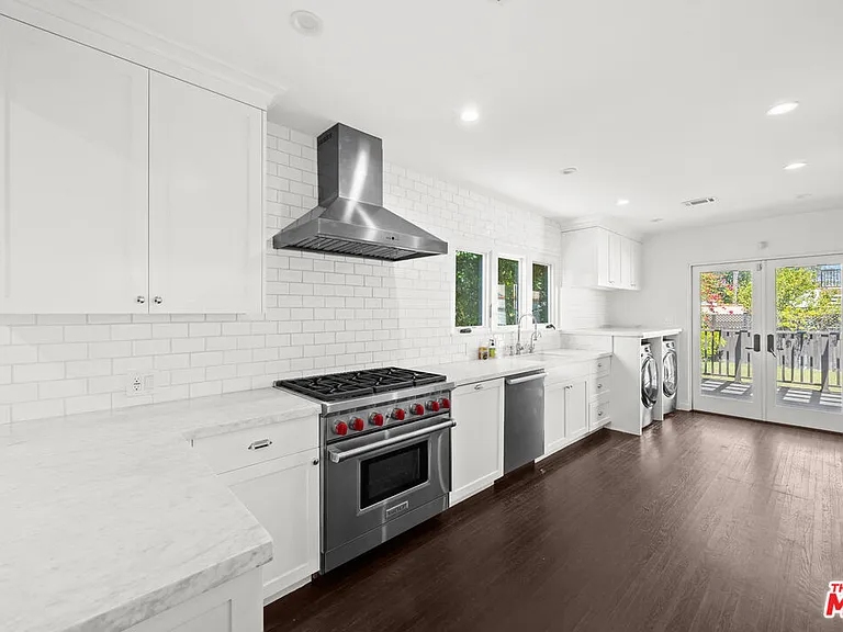 1542 S Canfield Ave — Photo 9