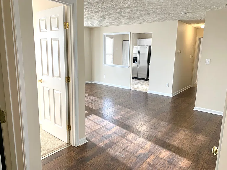 2450 Apple Blossom Ln #301 — Photo 6
