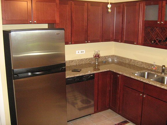 5th image of 6285 N Northwest Hwy APT 102