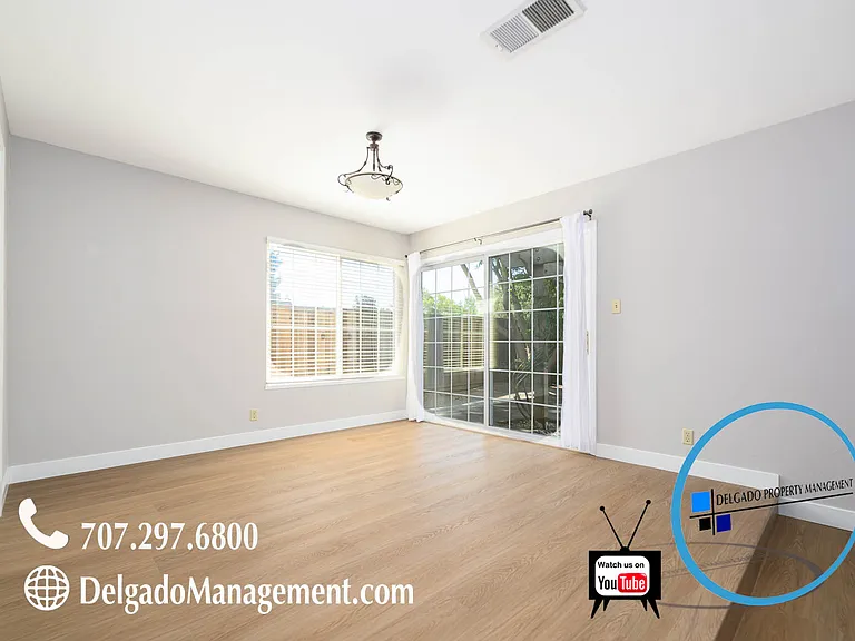 312 Durham Ct — Photo 7
