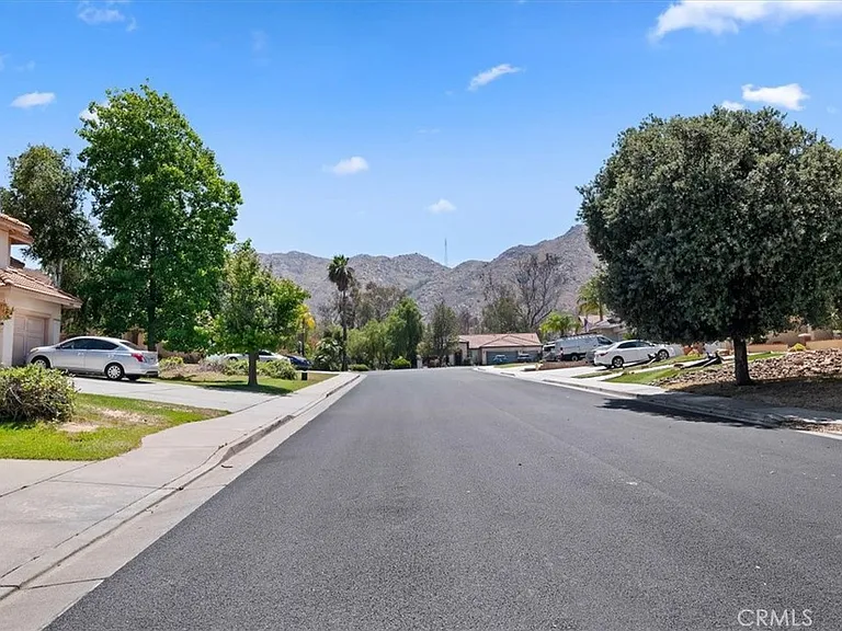 10045 Miracanto Way — Photo 7