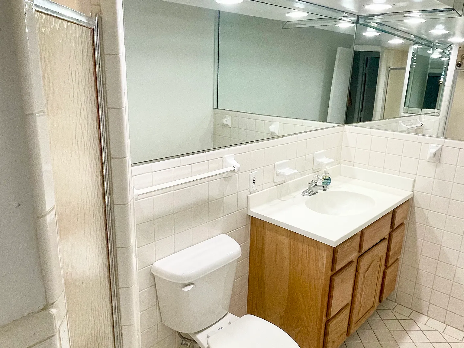 3 bed, 1020 sqft, $2,300 — Photo 4