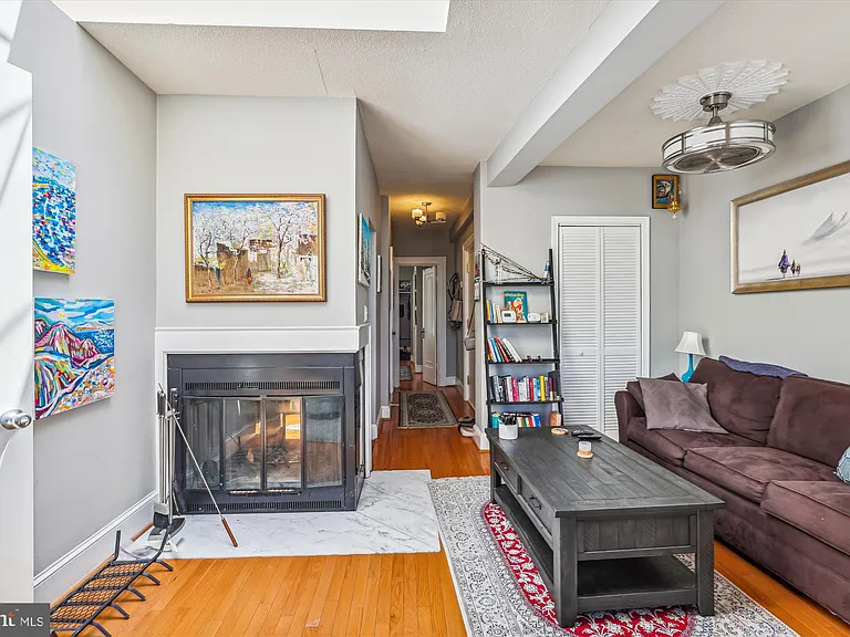 1125 Maryland Ave NE #16 — Photo 6