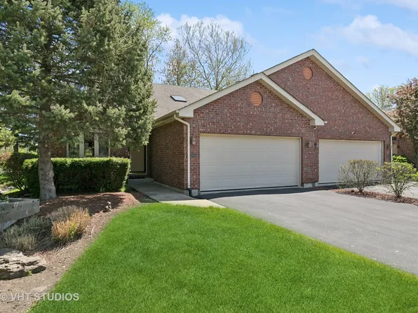 22001 Jordan Ln, Richton Park, IL 60471