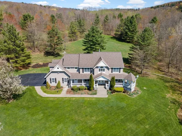 284 Foster Rd, Vestal, NY 13850