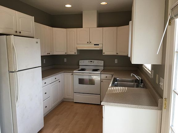 Large Kitchen with storage