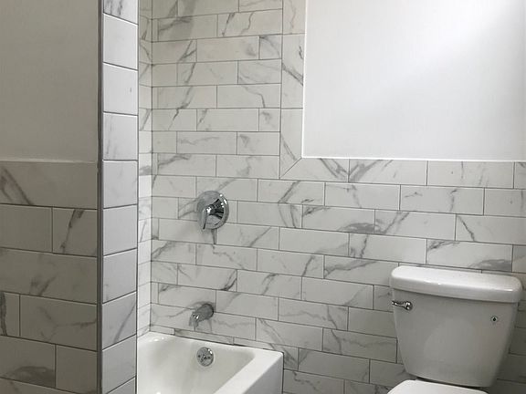 3rd image of 718 Grand St #Top