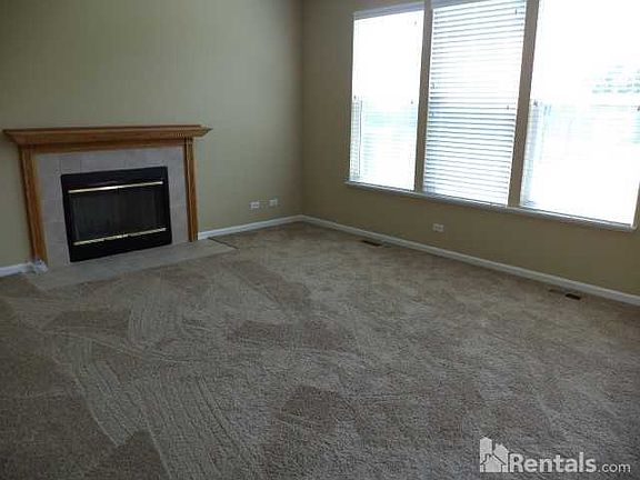 3rd image of 161 Woodland Park Cir