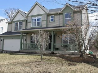 275 S Catalina Dr, Round Lake, IL 60073