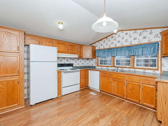 2nd image of 53 Blackberry Place