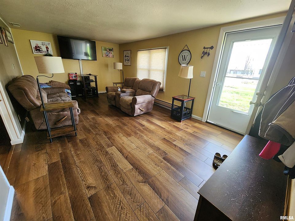 708 N 4th St, Dahlgren, IL 62828 Zillow