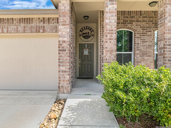 4th image of 3910 Adair Bluff
