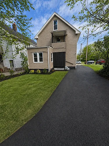 11802 Forest Ave Photo 1