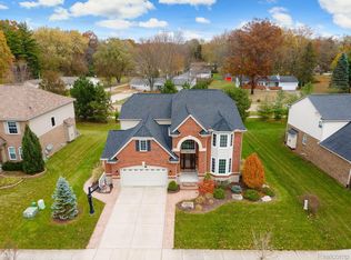 3607 Hogan Cir, Rochester Hills, MI 48307