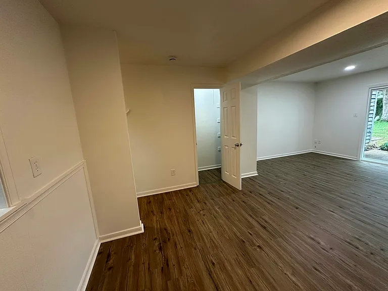 430 Hickorywood Cir — Photo 9