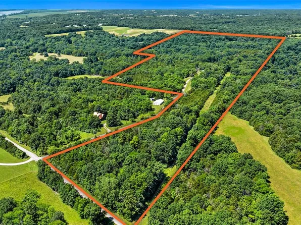 9821 County Road 458, Mokane, MO 65059