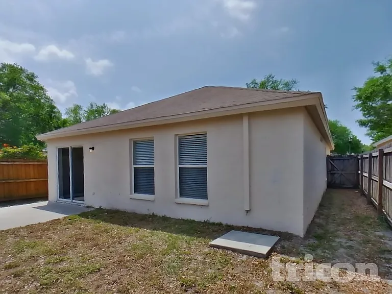 11106 Robin Lake Ct — Photo 17