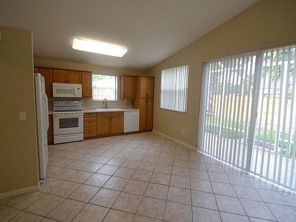 5th image of 1357 NW 156th Ave